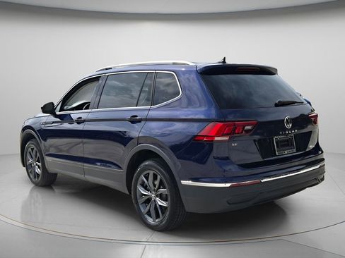 Certified 2022 Volkswagen Tiguan SE FWD image 8