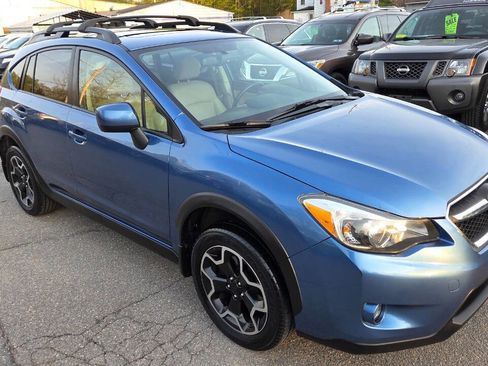 Used 2014 Subaru Crosstrek 2.0i Premium w/ Moonroof Package AWD/4WD image 19