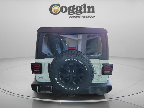 Used 2020 Jeep Wrangler Unlimited Sport image 4