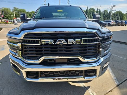 Used 2026 RAM 2500 Big Horn AWD/4WD image 5