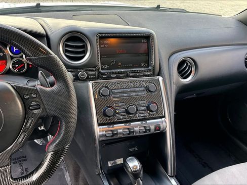 Used 2010 Nissan GT-R Premium AWD/4WD image 6