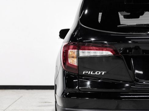 Used 2022 Honda Pilot Black Edition image 52