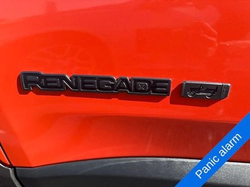 Used 2021 Jeep Renegade Latitude AWD/4WD image 14