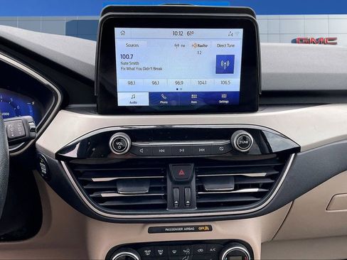 Used 2021 Ford Escape SEL w/ Technology Package image 9