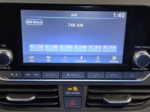 Used 2024 Nissan Altima 2.5 S FWD image 25