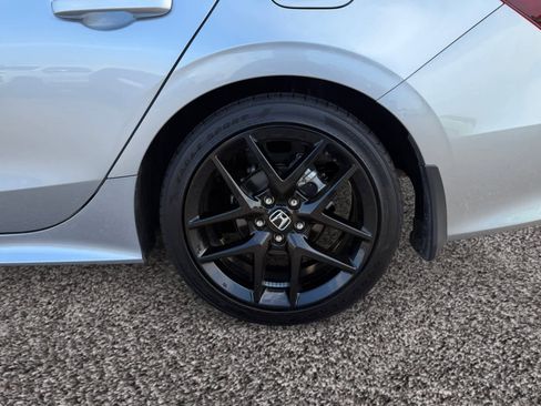 Used 2025 Honda Civic Sport image 14