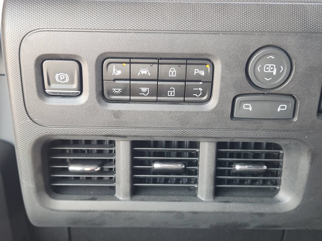 Used 2024 Chevrolet Brightdrop 600 w/ Battery Pack, Max Range AWD/4WD image 22