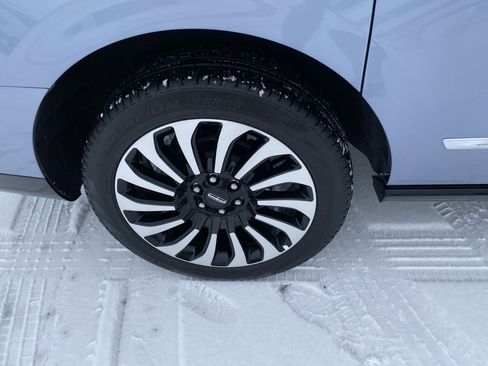 Used 2024 Lincoln Navigator L Black Label image 5