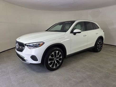 Certified 2025 Mercedes-Benz GLC 350e 4MATIC image 8