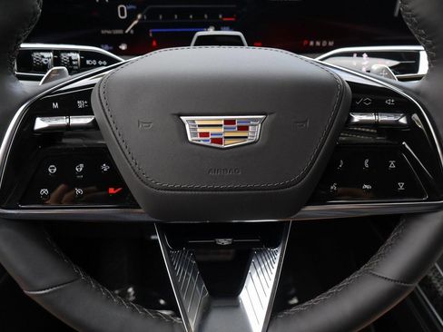 Used 2025 Cadillac Escalade V w/ LPO, ONYX Package image 18