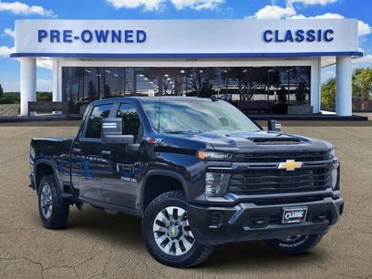 Used 2024 Chevrolet Silverado 2500 Custom w/ Custom Value Package
