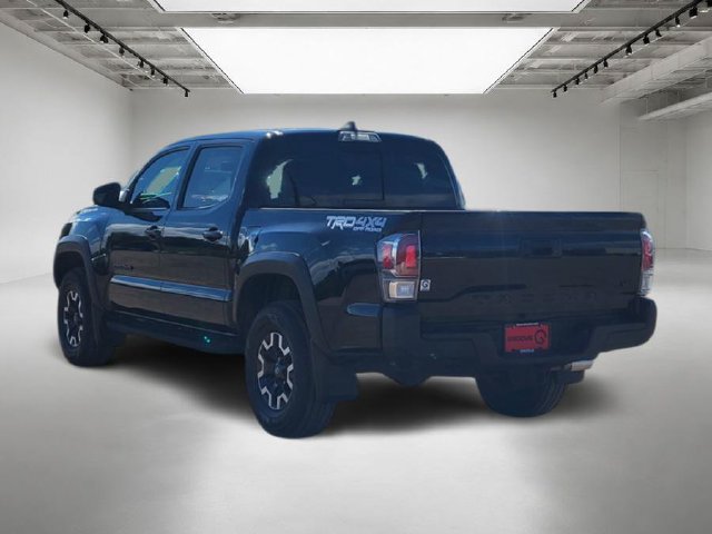 Used 2022 Toyota Tacoma TRD Off-Road AWD/4WD image 3