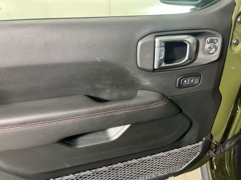 Used 2021 Jeep Wrangler Unlimited Rubicon image 13