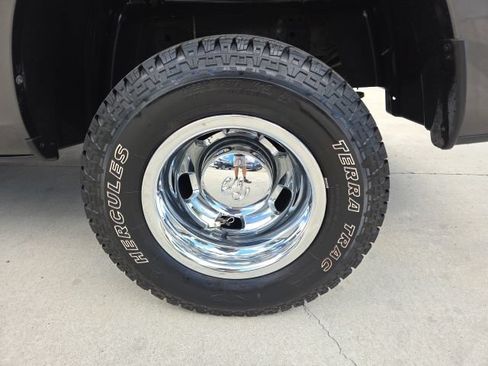 Used 2015 RAM 3500 Tradesman w/ Chrome Appearance Group RWD image 11