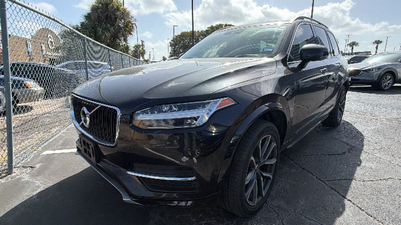Used 2016 Volvo XC90 T6 Momentum w/ Momentum Plus Package AWD/4WD image 19