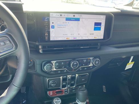 New 2025 Jeep Gladiator Rubicon image 6