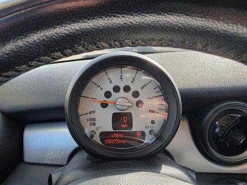 Used 2011 MINI Cooper Hardtop FWD image 10