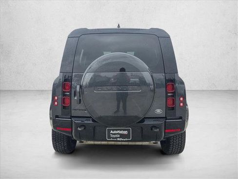 Used 2023 Land Rover Defender 110 X-Dynamic SE AWD/4WD image 5