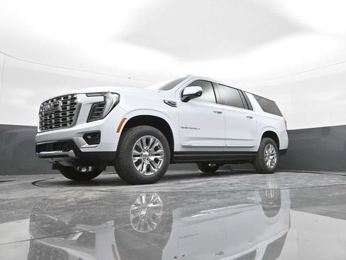 New 2026 GMC Yukon XL Denali w/ Sun & Power Step Package image 30