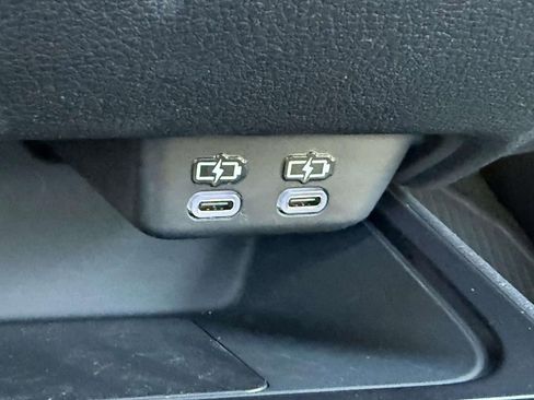 Used 2023 Lexus UX 250h F Sport image 25