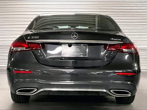 Used 2021 Mercedes-Benz E 350 4MATIC Sedan image 3