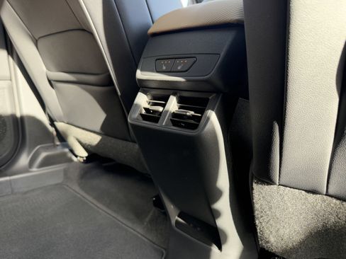 New 2026 Chevrolet Equinox ACTIV w/ Convenience Package III image 27