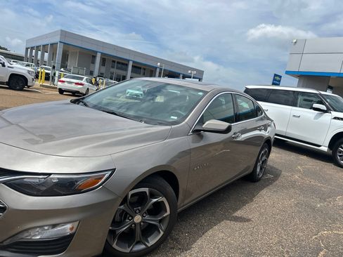 Used 2024 Chevrolet Malibu LT FWD image 20