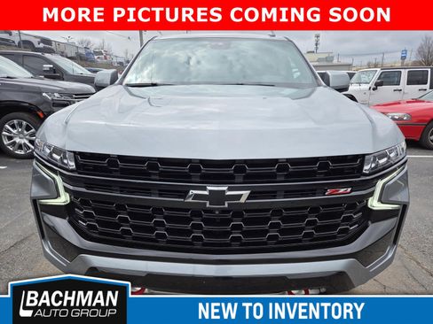 Used 2024 Chevrolet Tahoe Z71 w/ Luxury Package image 3