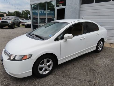 Used 2007 Honda Civic Hybrid Sedan image 7