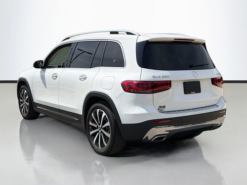 Used 2022 Mercedes-Benz GLB 250 4MATIC image 8