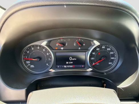Used 2023 GMC Terrain SLT w/ Tech Package AWD/4WD image 28