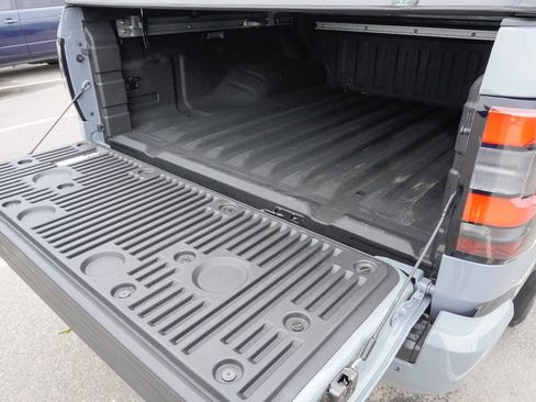 Used 2025 Nissan Frontier PRO-4X w/ Pro Premium Package AWD/4WD image 32