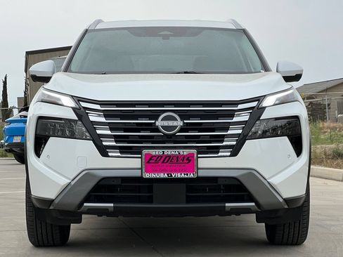 Used 2026 Nissan Rogue SL AWD/4WD image 10