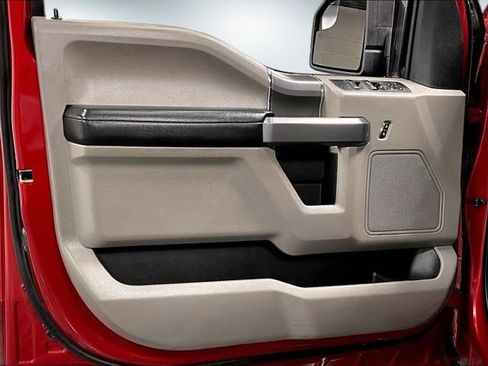 Used 2020 Ford F150 XLT w/ Equipment Group 302A Luxury image 21