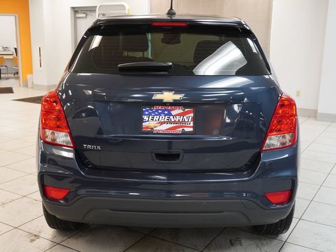 Used 2018 Chevrolet Trax LS FWD image 12