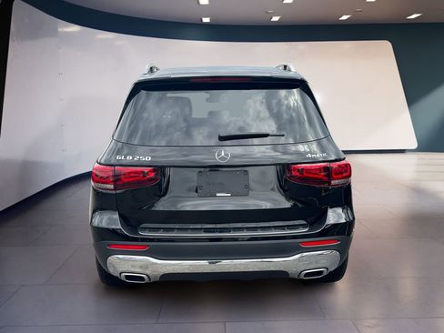 Used 2023 Mercedes-Benz GLB 250 4MATIC image 4