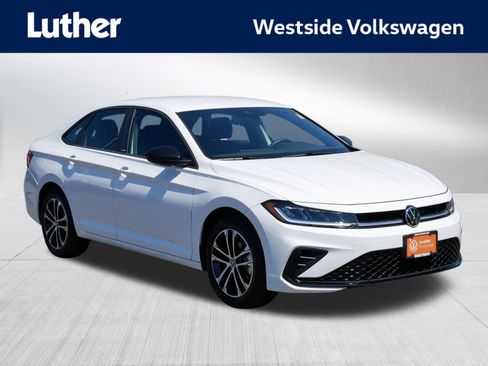 Certified 2025 Volkswagen Jetta Sport FWD image 1