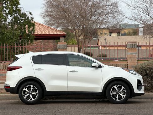 Used 2021 Kia Sportage LX FWD image 9