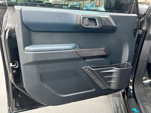 Used 2024 Ford Bronco Outer Banks image 22