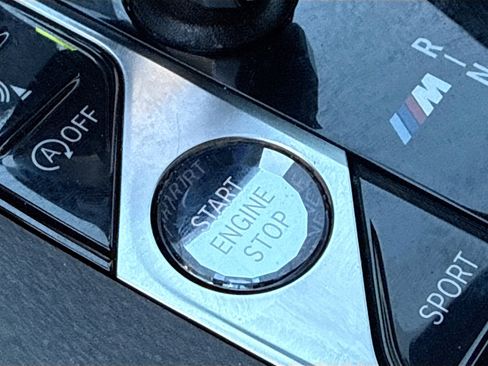 Used 2020 BMW X7 M50i image 39