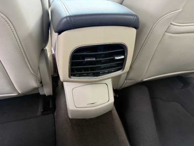 Used 2019 Lincoln MKZ Premiere FWD image 18