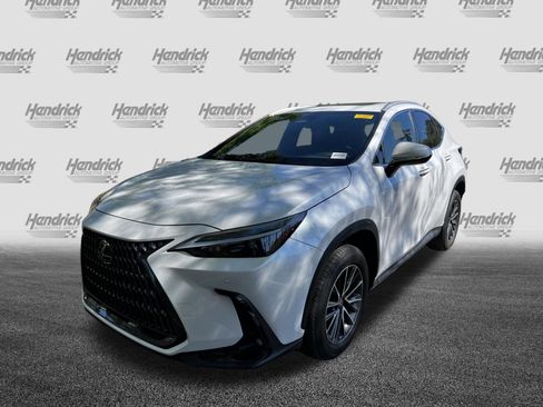 Used 2025 Lexus NX 250 FWD w/ Towing Package (2000 Lbs) image 5