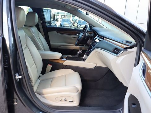 Used 2019 Cadillac XTS Luxury image 29