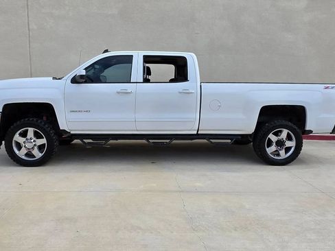 Used 2015 Chevrolet Silverado 2500 LT w/ LT Convenience Package AWD/4WD image 7