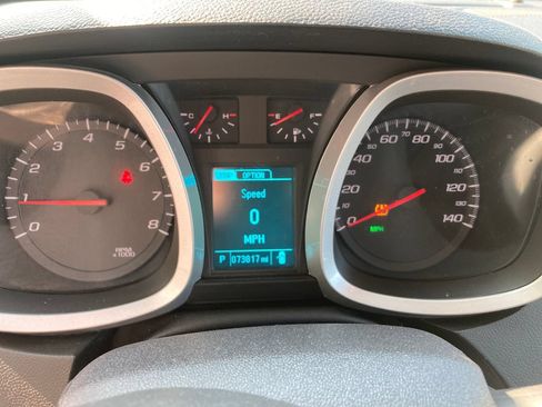 Used 2017 Chevrolet Equinox LT w/ Convenience Package AWD/4WD image 19