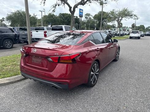 Used 2019 Nissan Altima 2.5 SR w/ SR Premium Package FWD image 2