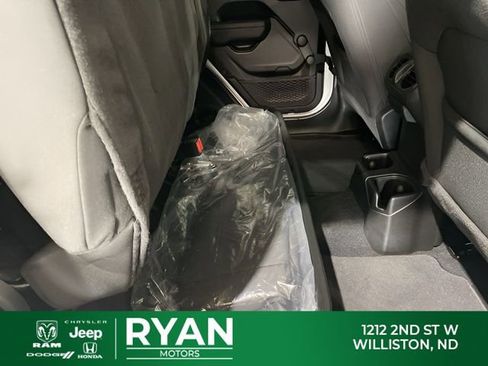 Used 2023 Jeep Gladiator Sport w/ Trailer Tow Package image 40