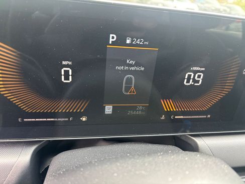 Used 2025 Kia K4 LXS image 10