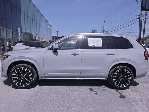 Certified 2025 Volvo XC90 B5 Plus AWD/4WD image 16