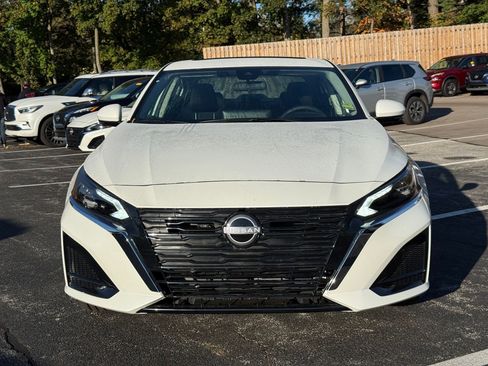 New 2025 Nissan Altima 2.5 SL image 5